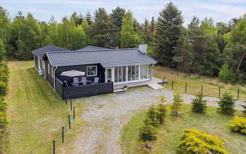 Kalevi - 900M from the Sea: Tag, Hus, Hjem, Sommerhus, Dør, Sidespor, Dæk, Veranda, Planke, Hårdttræ