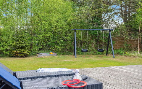 Kalevi - 900M from the Sea: Tag, Hus, Hjem, Sommerhus, Dør, Sidespor, Dæk, Veranda, Planke, Hårdttræ