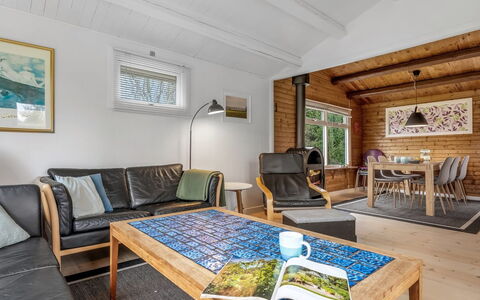 Aarno - 700M from the Sea: Tag, Land Lot, Sommerhus, Hjem, Landdistrikt, Skur, Sidespor, Garden Bygninger, Bjælkehytte, Hytte