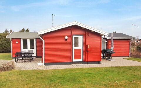 Aarno - 700M from the Sea: Tag, Land Lot, Sommerhus, Hjem, Landdistrikt, Skur, Sidespor, Garden Bygninger, Bjælkehytte, Hytte