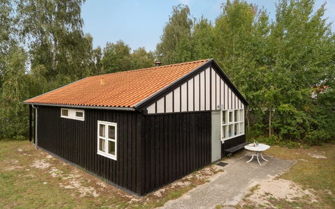 Bennek - 200M from the Sea: Tag, Hus, Hjem, Sommerhus, Dør, Sidespor, Dæk, Veranda, Planke, Hårdttræ