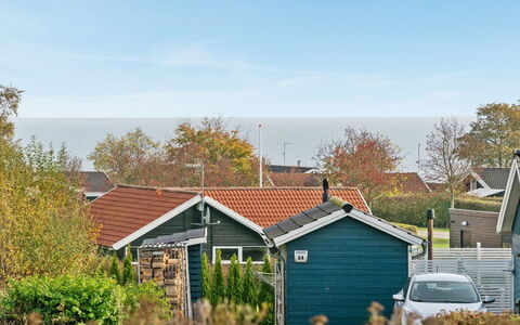Ruusu - 300M from the Sea: Lejlighed, Skygge, Altan, Stol, Hegn, Udendørs Møbler, Aluminium, Kunstgræs