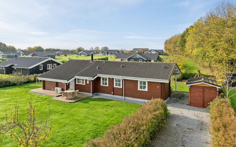 Ruusu - 300M from the Sea: Lejlighed, Skygge, Altan, Stol, Hegn, Udendørs Møbler, Aluminium, Kunstgræs