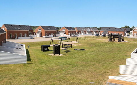 Roya - 1.9Km from the Sea: Møbel, Indretning, Stol, Gulvbelægning, Bord, Udvej, Etage, Loft, Værelse, Eco Hotel