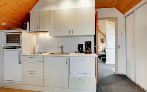 Roya - 1.9Km from the Sea: Møbel, Indretning, Stol, Gulvbelægning, Bord, Udvej, Etage, Loft, Værelse, Eco Hotel