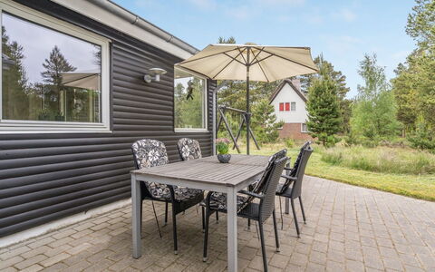 Bjarka - 2.9Km from the Sea: Sommerhus, Hjem, Hus, Tag, Veranda, Estate, Sidespor, Garden Bygninger, Stuehus, Gård