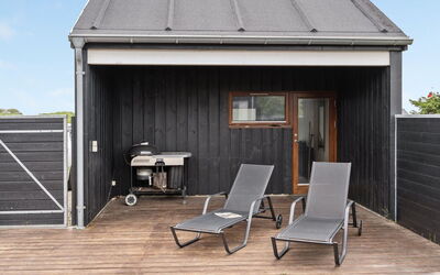 Elara - 200M from the Sea