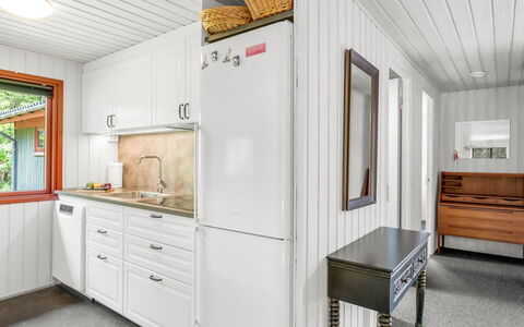 Eliane - 4Km from the Sea: Træ, Gulvbelægning, Indretning, Etage, Større Bandage, Loft, Køkken Apparat, Møbel, Køkken, Countertop