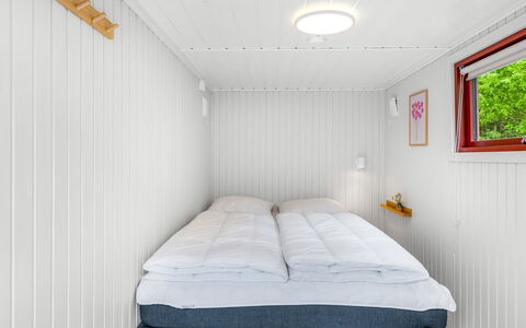 Eliane - 4Km from the Sea: Træ, Gulvbelægning, Etage, Indretning, Soveværelse, Loft, Værelse, Seng, Bejdse, Hårdttræ