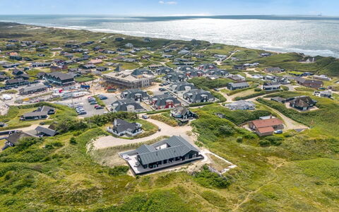 Maximiliane - from the Sea: Tag, Land Lot, Sommerhus, Hjem, Landdistrikt, Skur, Sidespor, Garden Bygninger, Bjælkehytte, Hytte