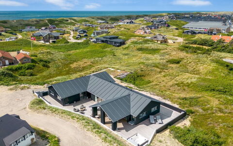 Maximiliane - from the Sea: Tag, Land Lot, Sommerhus, Hjem, Landdistrikt, Skur, Sidespor, Garden Bygninger, Bjælkehytte, Hytte