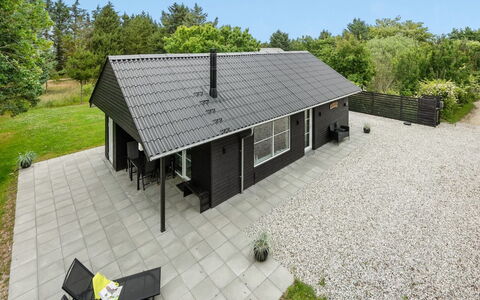 Øn - from the Sea: Sommerhus, Hjem, Hus, Tag, Veranda, Estate, Sidespor, Garden Bygninger, Stuehus, Gård