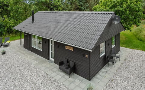 Øn - from the Sea: Sommerhus, Hjem, Hus, Tag, Veranda, Estate, Sidespor, Garden Bygninger, Stuehus, Gård