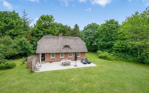 Alkil - 1.7Km from the Sea: Tag, Land Lot, Sommerhus, Hjem, Landdistrikt, Skur, Sidespor, Garden Bygninger, Bjælkehytte, Hytte