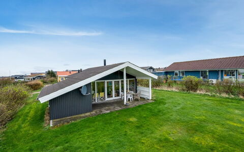 Tanea - 700M to the Fjord: Hus, Tag, Sommerhus, Hjem, Estate, Skygge, Sidespor, Stuehus, Garden Bygninger, Veranda