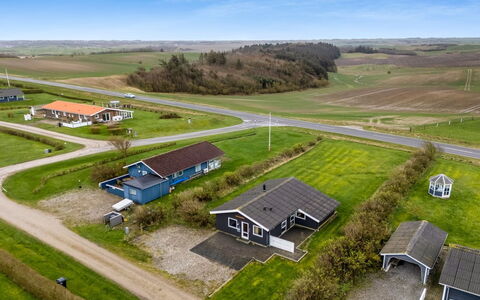 Tanea - 700M to the Fjord: Hus, Almindeligt, Tag, Landskab, Hjem, Landdistrikt, Land Lot, Boligområde, Mark, Sommerhus
