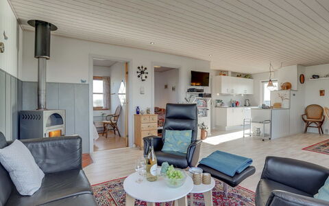Soyala - 400M from the Sea: Sommerhus, Skur, Hytte, Stuehus, Prærie, Hytte, Lade, Bjælkehytte, Garden Bygninger