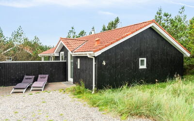 Henkil - 700M from the Sea