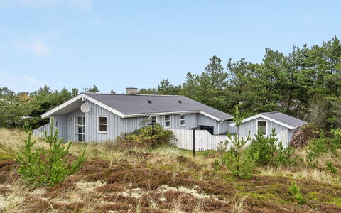 Tino - 900M from the Sea: Bjergrige Landskabsformer, Bjerg, Bakke, Bjergkæde, Hill Station, Menneskelig Bosættelse, Urban Design, Alps, Dal, Topmøde