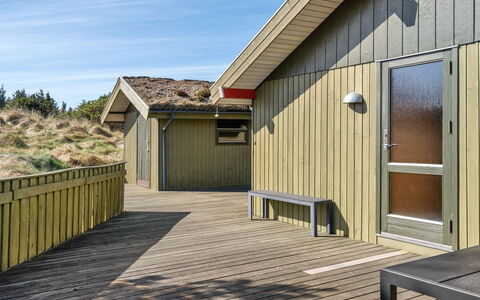 Alfrik - 900M from the Sea: Boligområde, Tag, Forstad, Indkørsel, Estate, Skorsten