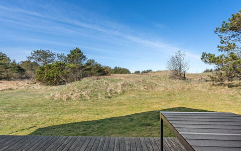 Alfrik - 900M from the Sea: Boligområde, Tag, Forstad, Indkørsel, Estate, Skorsten