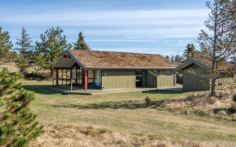 Alfrik - 900M from the Sea: Boligområde, Tag, Forstad, Indkørsel, Estate, Skorsten