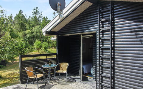 Heike - 1.3Km from the Sea: Arkitektur, Tag, Hjem, Kompositmateriale, Dagslys, Sidespor, Indkørsel