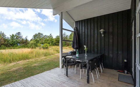 Anahi - 3Km from the Sea: Træ, Sommerhus, Hårdttræ, Planke, Bejdse, Garden Bygninger, Design, Gård, Bjælkehytte, Backyard