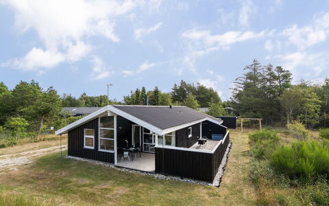Anahi - 3Km from the Sea: Træ, Sommerhus, Hårdttræ, Planke, Bejdse, Garden Bygninger, Design, Gård, Bjælkehytte, Backyard