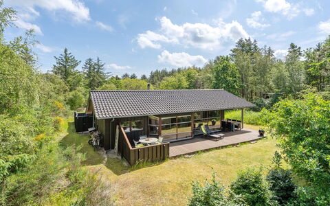Angja - 800M from the Sea: Busk, Tag, Sommerhus, Land Lot, Landdistrikt, Hjem, Garden Bygninger, Have, Estate, Stuehus