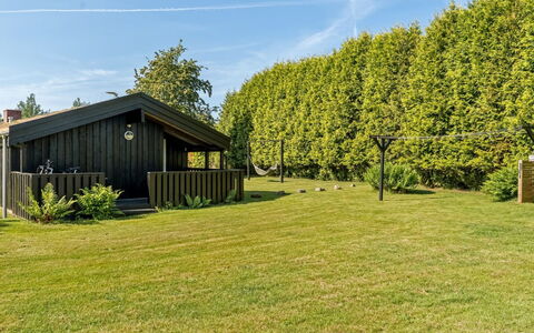 Ingimar - 2.2Km from the Sea: Græs, Busk, Land Lot, Have, Bunddække, Lawn, Skygge, Garden Bygninger, Gård, Sommerhus