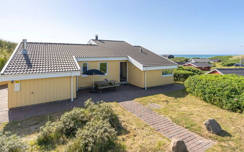 Heidine - 176M from the Sea: Tag, Land Lot, Sommerhus, Hjem, Landdistrikt, Skur, Sidespor, Garden Bygninger, Bjælkehytte, Hytte