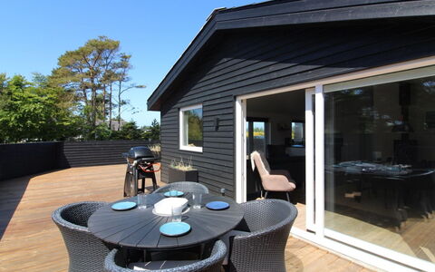 Kamp - 700M from the Sea: Træ, Hjem, Veranda, Dæk, Hårdttræ, Tag, Bejdse, Trægulve, Eco Hotel
