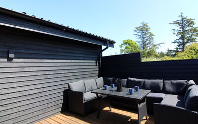 Kamp - 700M from the Sea