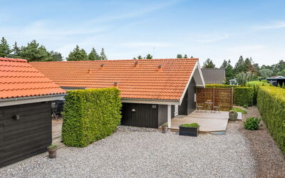Egino - 1Km from the Sea