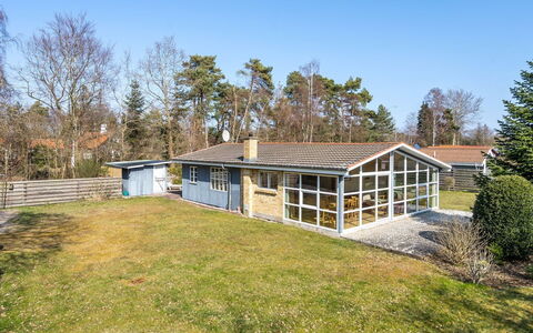 Sanna - 330M from the Sea: Græs, Hus, Tag, Hjem, Sommerhus, Busk, Land Lot, Landdistrikt, Stuehus, Bunddække