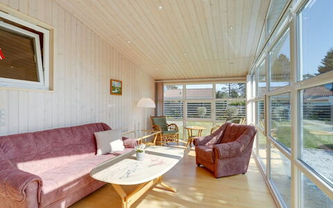 Sanna - 330M from the Sea: Græs, Hus, Tag, Hjem, Sommerhus, Busk, Land Lot, Landdistrikt, Stuehus, Bunddække