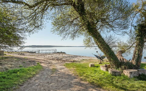 Ermelinda - 900M to the Fjord: Tag, Hus, Hjem, Sommerhus, Sidespor, Estate, Indkørsel, Garden Bygninger, Gård, Skur