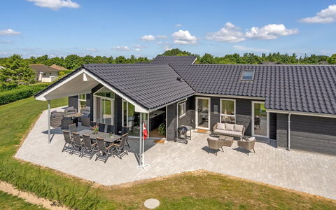 Elsebet - 600M from the Sea: Plantesamfund, Sollys, Urteagtig Plante, Have, Plantation, Landbrug, Farm