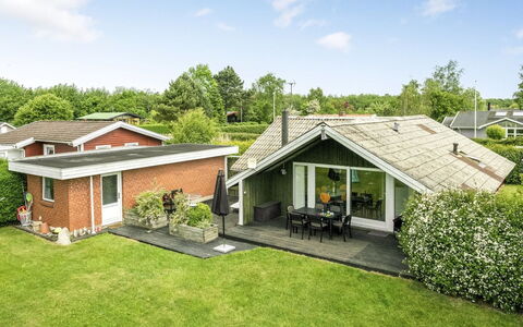 Simonia - 600M from the Sea: Plantesamfund, Sollys, Urteagtig Plante, Have, Plantation, Landbrug, Farm