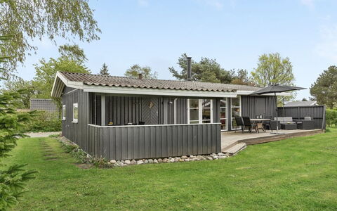 Markvor - 400M from the Sea: 