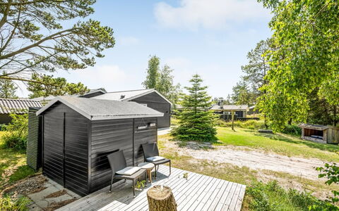 Riekje - 2.3Km from the Sea: Tag, Hus, Hjem, Sommerhus, Dør, Sidespor, Dæk, Veranda, Planke, Hårdttræ