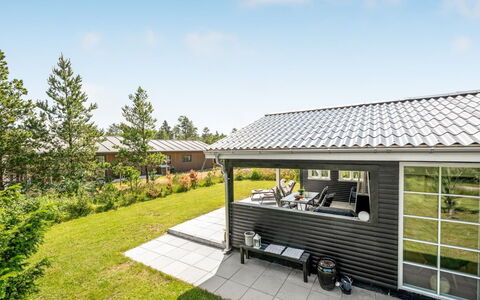 Riekje - 2.3Km from the Sea: Tag, Hus, Hjem, Sommerhus, Dør, Sidespor, Dæk, Veranda, Planke, Hårdttræ