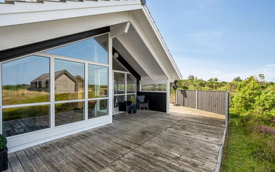 Christan - 1.2Km from the Sea