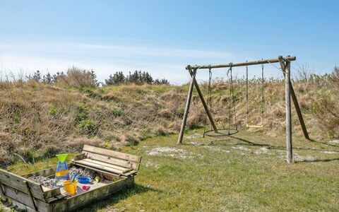 Wulfhild - 800M from the Sea: Plantesamfund, Sollys, Urteagtig Plante, Have, Plantation, Landbrug, Farm