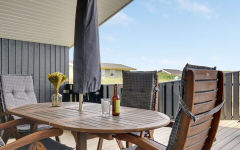 Apolonia - from the Sea: Hus, Tag, Hjem, Sommerhus, Skur, Garden Bygninger, Sidespor, Gård, Bjælkehytte, Hytte