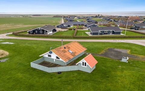 Lonne - 750M to the Fjord: Hus, Tag, Hjem, Sommerhus, Skur, Garden Bygninger, Sidespor, Gård, Bjælkehytte, Hytte