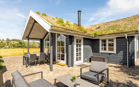 Annemie - 1.8Km from the Sea: Træ, Hjem, Veranda, Dæk, Hårdttræ, Tag, Bejdse, Trægulve, Eco Hotel
