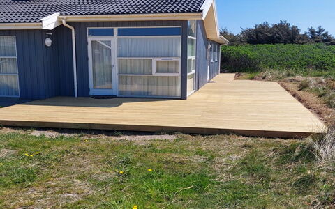 Gilbert - 96M from the Sea: Plantesamfund, Sollys, Urteagtig Plante, Have, Plantation, Landbrug, Farm