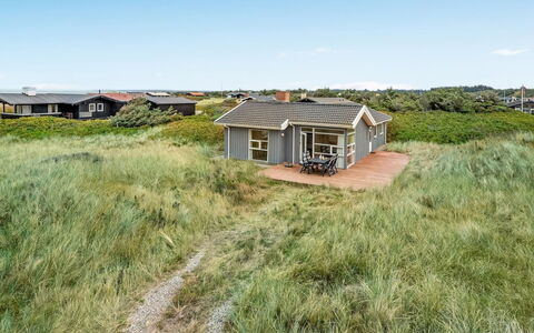 Gilbert - 96M from the Sea: Plantesamfund, Sollys, Urteagtig Plante, Have, Plantation, Landbrug, Farm